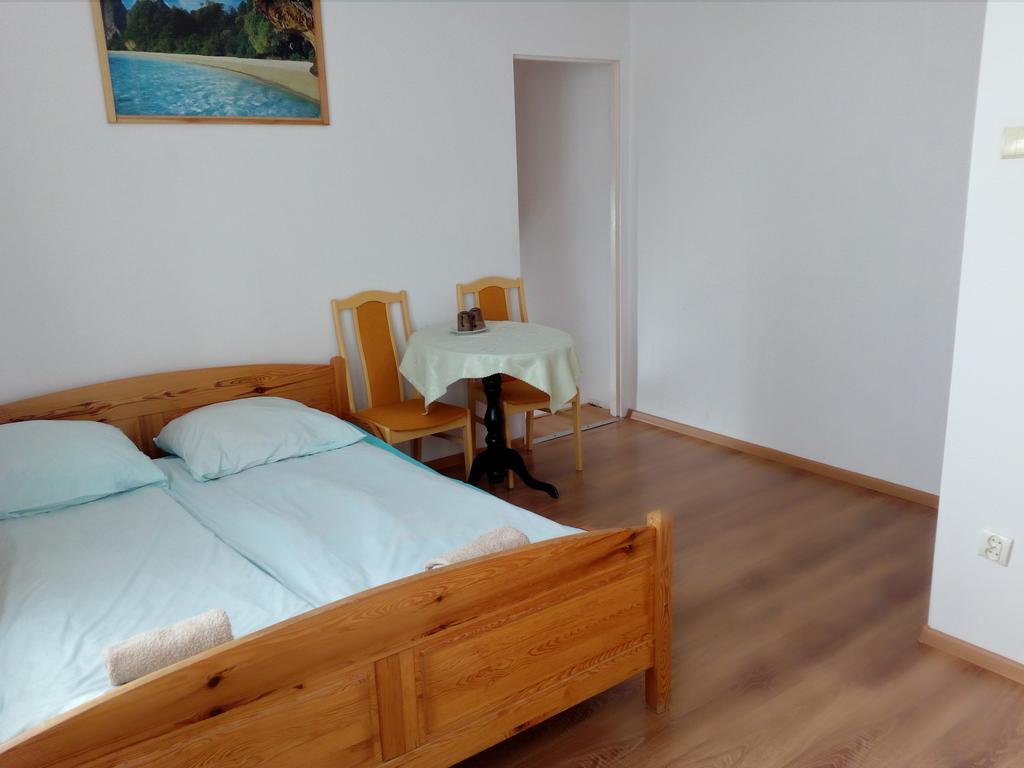 Rezydencja Zamek Krynica Zdroj Buitenkant foto